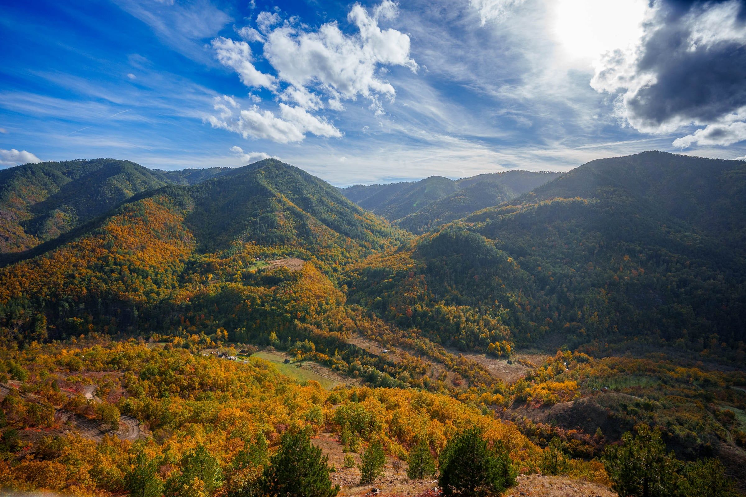 Pogled na planinu Zlatibor u jesen